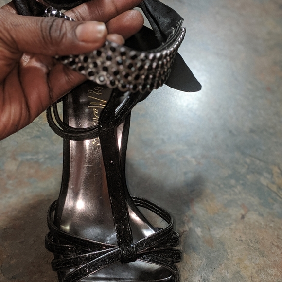 Marciano ankle strap shoe - Picture 2 of 4